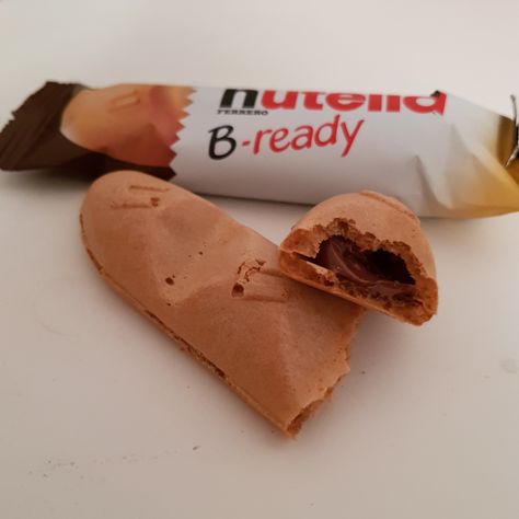 Slimming World friendly products: B-ready bars B Ready Nutella, Puffed Wheat, Kinds Of Cookies, Chocolate Heaven, Chocolate Nutella, Best Chocolate, Food Obsession, Food Cravings, Chocolate Bar