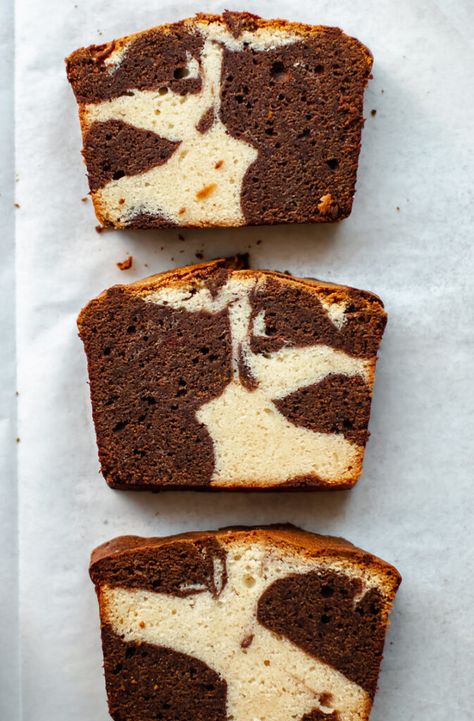 Marbled Pound Cake, Marble Pound Cake Recipe, White And Chocolate Cake, White Chocolate Pound Cake, Marble Cookies Recipe, Chocolate Pound Cake Recipe, Marble Pound Cake, Nutella Banana Bread, Chocolate Marble Cake