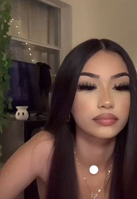 Hispanic Makeup, Insta Baddie Makeup, Mexican Makeup, Latina Makeup Looks, Latina Hair, Latina Makeup, Pretty Makeup Looks, Smink Inspiration, Cute Makeup Looks