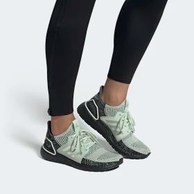 Adidas Ultra Boost Women Outfit, Adidas Ultra Boost Women, Ultra Boost Women, Adidas Ultraboost 19, Adidas Primeknit, Green Ash, Tenis Nike, Adidas Ultraboost, Sneakers Adidas