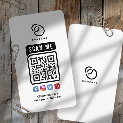 Form Design Web, Business Card With Qr Code, Qr Code Social Media, Qr Code Design, Simple Business Card, Restaurant Business Cards, Social Media Business Cards, Scan Me, Cute Business Cards