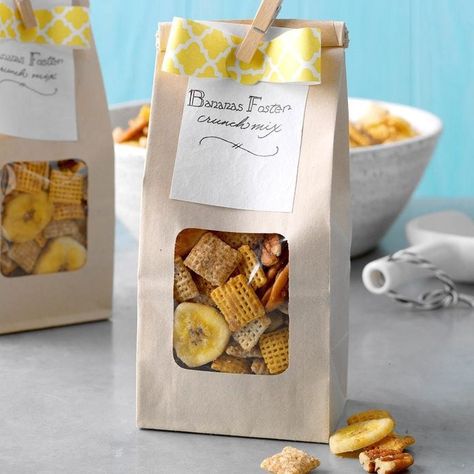 Chex Mix Packaging Gift Ideas, Diy Food Packaging Ideas, Diy Food Packaging, Food Packaging Ideas, Fall Recipes Snacks, Easy Snack Mix, Banana Foster, Bake Sale Packaging, Sales Ideas