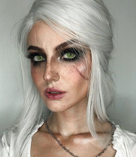 Ciri The Witcher, Ciri Cosplay, Ciri Witcher, Diy Group Halloween Costumes, Renn Faire, Monster Makeup, Cosplay Inspo, Face Paint Makeup, Cosplay Characters