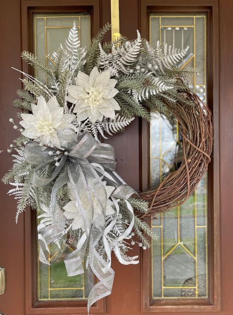 Elegant Winter Wreaths, White And Silver Christmas Wreaths, Elegant Door Wreaths, Silk Flower Christmas Wreaths, White Fall Wreaths For Front Door, White Winter Wreaths For Front Door, Wreath With Poinsettias, Christmas Door Wreaths Modern, Snowflake Christmas Wreath