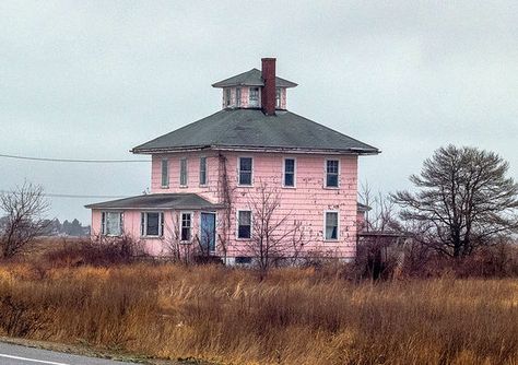 Plum Island Pink Spite House – Newbury, Massachusetts - Atlas Obscura Plum Island Massachusetts, Spite House, Manic Pixie, Plum Island, Cape Ann, Atlas Obscura, Pink House, Pink Houses, Big Waves