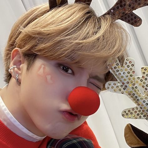 lq han jisung icon skz stray kids Han Jisung Matching Pfp, Han Jisung Matching Icons, Han Jisung Christmas Pfp, Han Jisung Christmas Icon, Han Christmas Pfp, Skz Christmas Icons, Kpop Christmas Icons Stray Kids, Han Icons Skz, Han Jisung Christmas