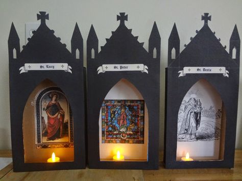 A.R. Danziger, Art & Design: All Hallows' Eve Shrines Diarama Ideas, St Lucy, Saint Feast Days, Catholic Crafts, St Denis, Saints Days, All Souls Day, Religious Crafts, Christian Crafts