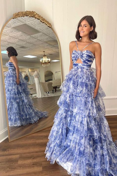 Easter Dress Prom, Blue And White Floral Prom Dress, Junior Prom Dresses Long, Prom Dresses 2025, Prom Dress Flowers, Blue Floral Prom Dress, Detailed Prom Dress, Spring Gown, Prom Dresses Floral