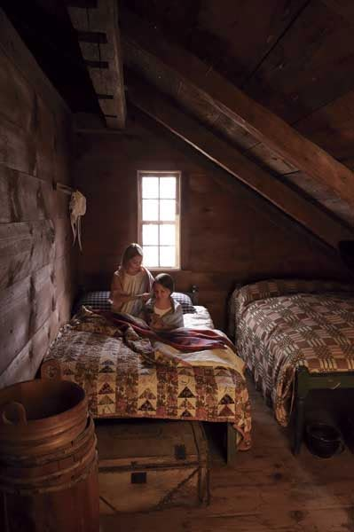 Old Sturbridge Village | Early 19th Century Town Reenactment Hands On Top Of Each Other, Old Cabin Interior, 19th Century House, Village Kitchen, Early American Homes, Sturbridge Village, Old House Interior, Old Cabin, Three Girls