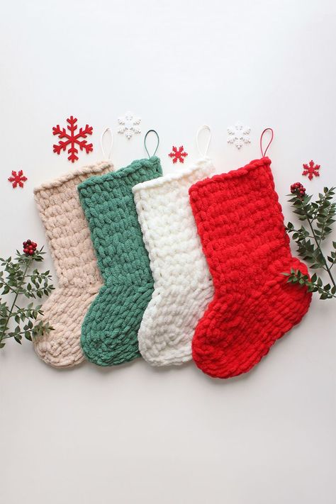 Green Christmas Stocking, Knitted Stocking, Knit Christmas Stocking, Soft Christmas, Knit Christmas, Blanket Diy, Chunky Knit Blanket, Christmas Knitting, Green Christmas