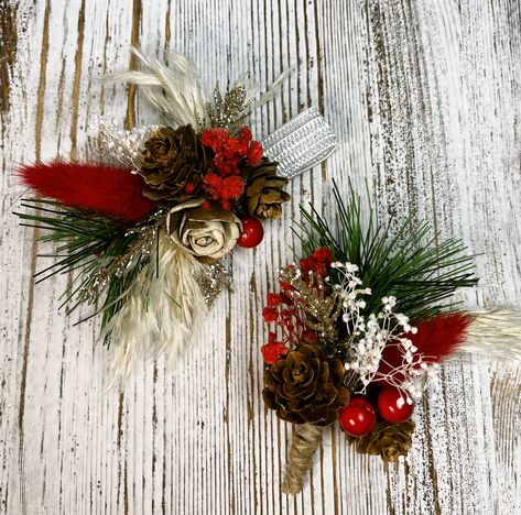 Christmas Corsage Ideas, Christmas Corsage, Boutineer Wedding, Christmas Wedding Decorations, Boutonniere Pins, Boho Wedding Decorations, Boho Christmas, Wrist Corsage, Christmas Wedding