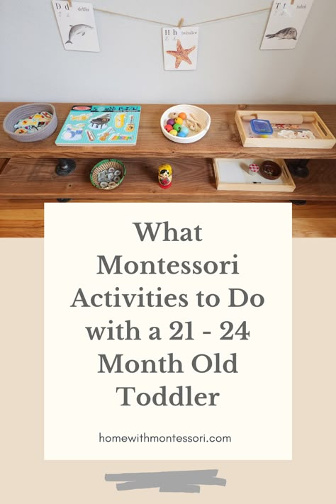 Busy Activities For One Year Old, Montessori Items, Montessori Infant, Montessori Work, Montessori Trays, Diy Montessori Toys, Kid Games, Life Activities, Pouring Water