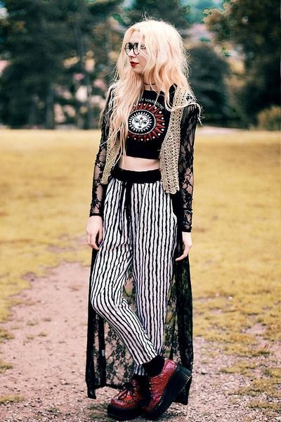 Alternative, Bohemian, Style Indie Outfits Alternative Fashion, Dresses Bar, Teen Dresses, Vegas Outfits, Bohemian Goth, Hippie Goth, Hippie Grunge, Boho Punk, Bar Outfits