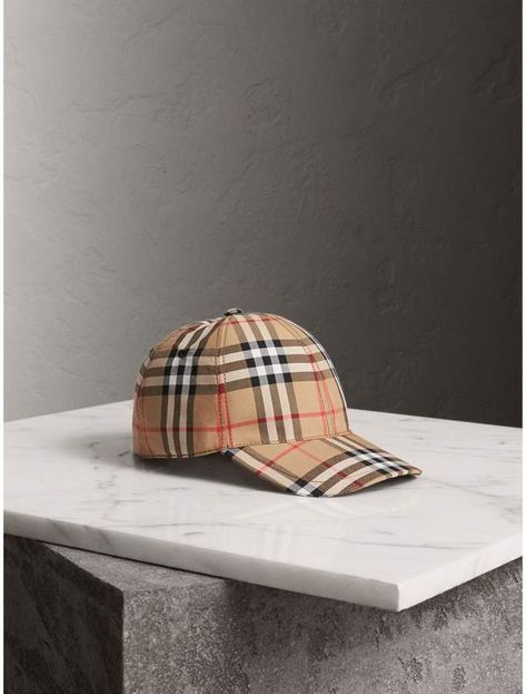 Burberry Vintage Check Baseball Cap - Love it!  #burberry #baseballcap #fashion #ad #gift Burberry Cap, Baseball Helmet, Burberry Vintage, Youth Baseball, British Outfits, Best Mens Fashion, Motif Vintage, Leather Belt Bag, Burberry Shoes