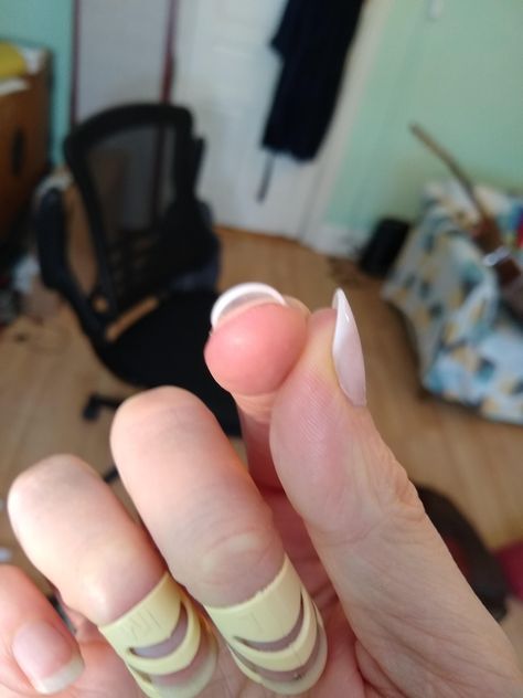 Help! Guitarist trying to use acrylics but curves don't match #nail #nailart #nails #beauty Beauty, Nail Designs, Nails, Nail Arts, Guitarist Nails, Nail Fashion, Nails Design, Guitarist, Fashion Nails