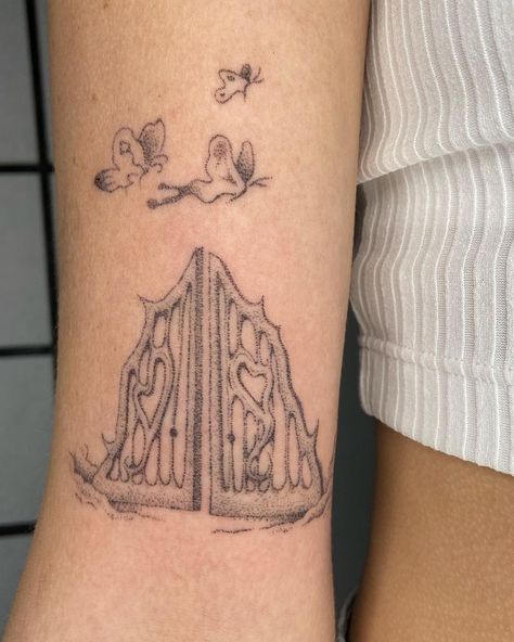 Cole 💫 on Instagram: “Drippy luv gate + butterflies” Gate Tattoo, Deathly Hallows Tattoo, Triangle Tattoo, Tatting, Gate, Butterflies, Tattoos, On Instagram, Instagram