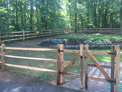 3-Rail Split Rail with Welded Wire. Split Rail With Wire, 3 Rail Split Rail Fence, Split Rail Fence Gate Ideas, Split Rail Gate Ideas, Split Rail Fence With Wire, Split Rail Fence With Wire Mesh, Split Rail Fence With Gate, Split Rail Garden Fence, 3 Rail Fence With Wire