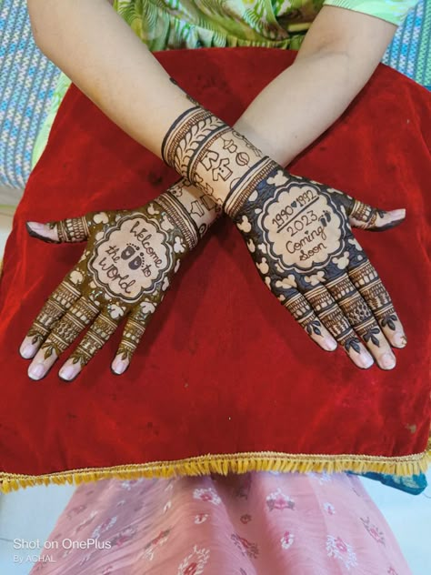 Mehendi Designs For New Mom, Baby Shower Mehandi Designs Easy, Mom To Be Mehendi Design Back Hand, Mom To Be Mehndi Design, Mehendi For Baby Shower Indian, Baby Shower Mhendi Design Hand, Maternity Mehendi Design, Simple Baby Shower Mehendi Designs, Pregnancy Mehndi Design