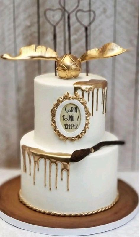 Harry Potter Birthday Cake Ideas, Harry Potter Birthday Decorations, Gateau Harry Potter, Adult Birthday Decorations, Harry Potter Theme Birthday, Cake 3d, Harry Potter Birthday Cake, Harry Potter Baby Shower, Festa Harry Potter