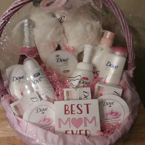 Mothers Day Package Ideas, Gift Basket Ideas For Moms, Mothers Day Basket Ideas Homemade Gifts, Gift Baskets For Moms, Mother’s Day Gift Baskets, Birthday Basket For Mom, New Mother Gift Basket, Mom Birthday Gift Basket, Mothers Day Gift Baskets