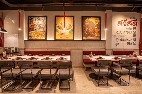 Japanese Restaurant Design, Sushi Design, Fast Casual Restaurant, Coffee Restaurants, Restaurant Business, Stylish Interior Design, Restaurant Concept, Modern Restaurant, Thai Restaurant