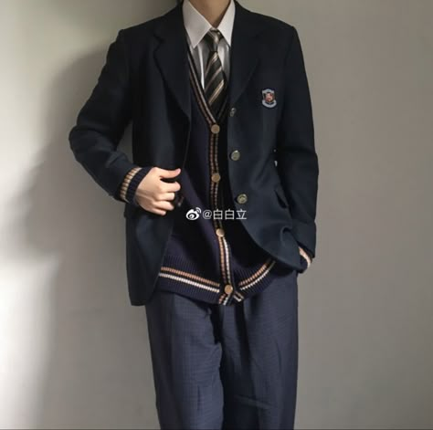 Uniform Outfits Aesthetic, School Uniform Outfits Aesthetic, Couples Clothes, Boys School Outfits, Academy Uniforms, Uniform Outfits, High School Uniform, School Uniform Fashion, School Uniform Outfits