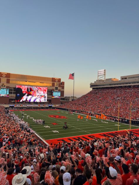 Oklahoma State University Aesthetic, Oklahoma Aesthetic, Oklahoma State Football, Collage Football, College Vision Board, Osu Football, Oklahoma Football, Osu Cowboys, Go Pokes