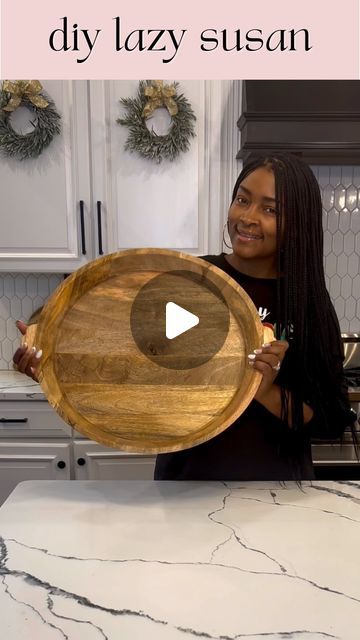 Nneka Mosley | DIY & Design + Lifestyle | PA on Instagram: "Okay yall did you know you can turn any wood platter you already have into a lazy susan? I got this inexpensive turntable from Amazon and screwed it on to this wood tray I already had then added some felt tabs to the bottom. And walah ... lazy susan!  And since it’s the holidays I decided to do a breakfast treat tray. I am aware it isn’t the healthiest breakfast tray...but it’s the holidays...so why not!?  I started off making this easy donut hole tree ...takes a little time but it’s worth it. All you need are donut holes (I used 2 boxes of @entenmanns Donut Holes), toothpicks, 12” styrofoam tree, and plastic wrap. I also added some raspberries to fill in the gaps. Then I added a few other breakfast items to the tray and it was do Lazy Suzanne Ideas, Lazy Susan Ideas Table Top, Lazy Susan Ideas Table Top Decor, Lazy Susan Decorating Ideas On Table, Donut Hole Tree, Diy Lazy Susan Turntable, Lazy Susan Table Centerpiece, Lazy Susan Ideas, Dining Table Lazy Susan