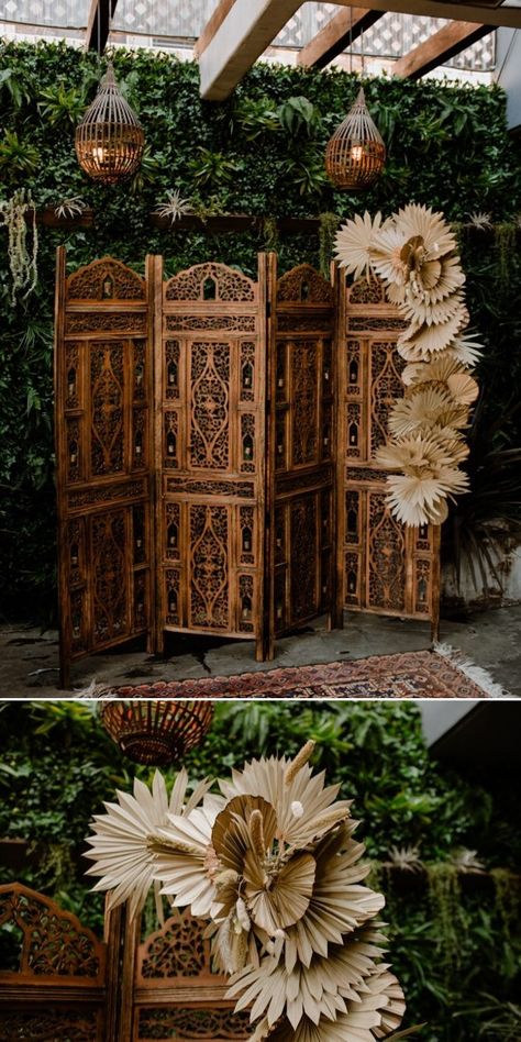 Vintage room dividers used as ceremony decor | Image by Eve Rox Photography              #weddingideas #weddingdress #weddingdecor #weddingtrends2020 #weddingrings #weddingplanning Modern Eclectic Wedding Decor, Boho Prom Decor, Eclectic Wedding Ideas, Modern Eclectic Wedding, Eclectic Wedding Decor, Leaf Arrangements, Event Decor Ideas, Wooden Arch, Eclectic Wedding