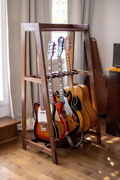 Diy Guitar Rack, Guitar Rack Diy, Guitar Storage Ideas, Guitar Stand Ideas, Diy Guitar Stand, Hand Tools Woodworking, Wooden Guitar Stand, Music Room Design, Guitar Storage