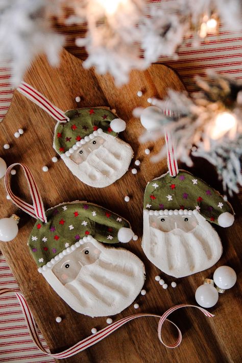 Christmas Salt Dough Ornaments DIY Salt Dough, Christmas Ornaments Salt Dough, Christmas Garland Decorating Ideas, Salt Dough Handprint Ornaments, Salt Dough Handprint, Salt Dough Recipe, Handprint Ornaments, Handmade Christmas Ornaments, Garland Decor