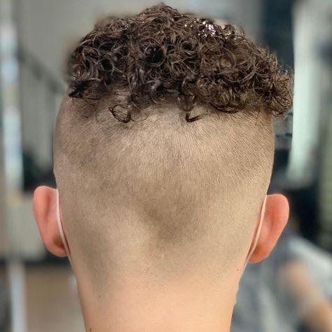 Mens Perm, Mohawk Mullet, Medium Fade, Undercut Pompadour, Disconnected Undercut, High Fade, Mens Hair Trends, Style Hairstyle, Fade Haircuts