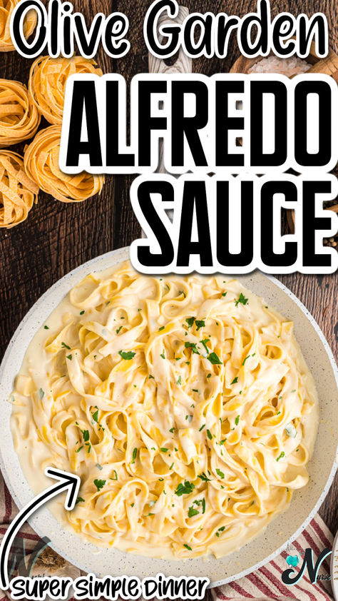 Easy weeknight Dinner Idea Olive Garden copycat Alfredo Sauce Copycat Alfredo Sauce Olive Garden, Better Than Olive Garden Alfredo Sauce, Chicken Alfredo Olive Garden Recipe, Alfredo Sauce Recipe Olive Garden, Olive Garden Alfredo Sauce Recipe Copycat, Copycat Alfredo Sauce, Olive Garden Alfredo Sauce Recipe Easy, Alfredo Olive Garden, Alredo Sauce