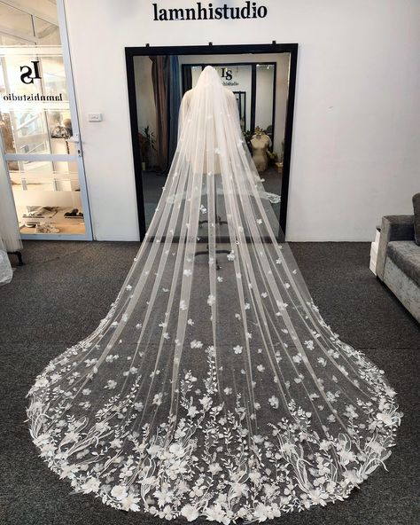 Dress Guest Wedding, Wedding Dresses For Fall, Guest Wedding Dress, Wedding Dress Guest, Italy Wedding Dress, 2022 Wedding Dresses, Wedding Dresses 2022, Bridal Veils And Headpieces, Online Wedding Dresses