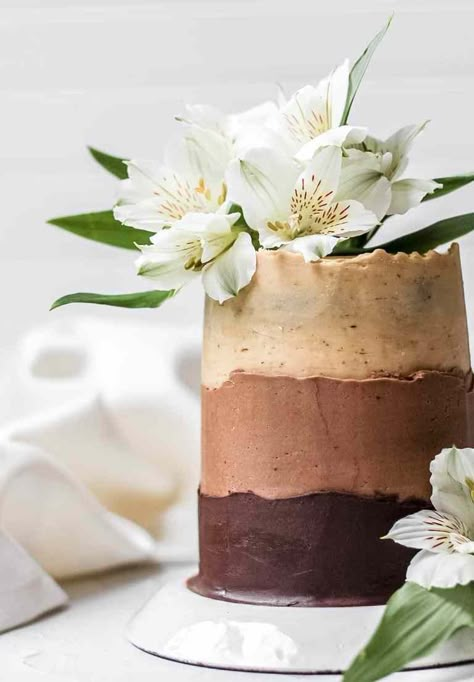 Espresso Frosting, Upside Down Desserts, Chocolate Cake Decor, Boho Cakes, Blackberry Lavender, Cake Flour Substitute, Chocolate Espresso Cake, Chocolate Cake Layers, Romantic Wedding Bouquet