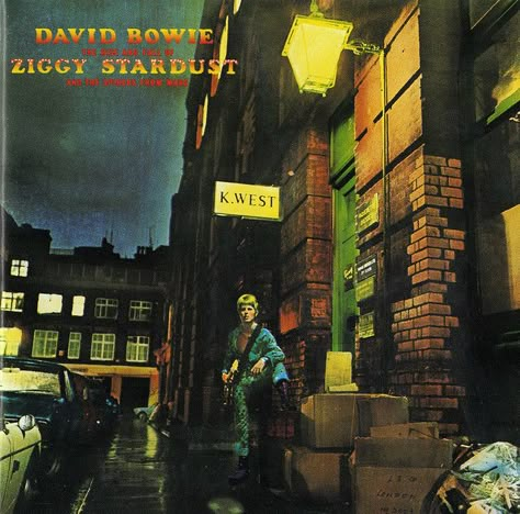 The Rise and Fall of Ziggy Stardust and the Spiders from Mars. Album artwork by George Underwood Ziggy Stardust Album Cover, Ziggy Stardust Album, The Spiders From Mars, Angela Bowie, Spiders From Mars, Greatest Album Covers, Bowie Ziggy Stardust, Moonage Daydream, Mick Ronson