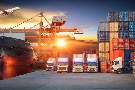 4 Ways the Freight Transport and Hospitality Industries Are Evolving Native Outfits, Freight Transport, Cargo Services, Freight Forwarder, Logistics Transportation, Ocean Freight, Ankara Dresses, Customer Relationship Management, Drop Shipping Business