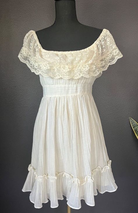 1970s Gunne Sax Cream Dress Style 1049 Off the Shoulder Lace size 11 Prairie  | eBay 1970s Gunne Sax Dress, Gunne Sax Dress 80s, Gunne Sax Wedding Dress, Sax Dress, Gunne Sax Dress, 1970s Dresses, 80s Dress, Gunne Sax, Fashion Costume