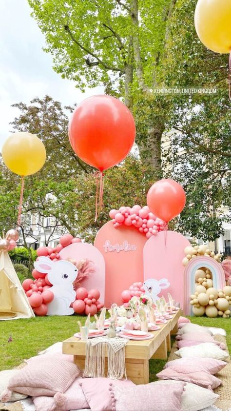 Arch Balloon, Spring Rainbow, Rainbow Cakes, Floating Balloons, Easter Backdrops, Daisy Party, Adventure Party, Small Party, Bunny Party