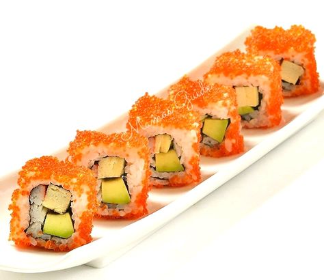 Homemade Sushi California Maki Recipe➡️ California Maki, Tempura Recipe, Japanese Pastries, Maki Sushi, Dessert Chef, Japanese Bread, Sushi Party, Healthy Eating Snacks, Homemade Sushi