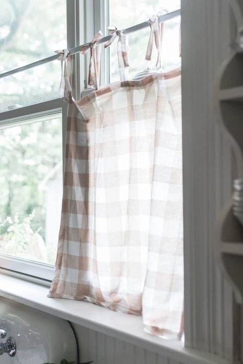 Learn how to make DIY cafe curtains with this easy tutorial. Transform your window, giving it a little bit of privacy while also allowing the light to filter through, with these simple tie-top curtains. #farmhouseonboone #cafecurtain #diycafecurtain #diycurtins Diy Cafe Curtains, Tie Top Curtains, Farmhouse On Boone, Curtain Tutorial, Top Cafe, Small Curtains, Wide Curtains, Diy Tank, Diy Pillow Covers