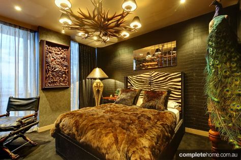 10 Gorgeous Africa-Inspired Bedrooms Safari Bedroom Ideas For Adults, African Decor Bedroom, Safari Living Rooms, Safari Theme Bedroom, Safari Bedroom Decor, Jungle Bedroom Theme, Animal Print Bedroom, African Bedroom, African Living Rooms