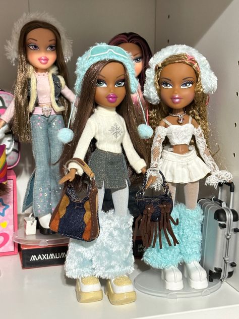 Bratz Dolls Aesthetic Outfits Winter, Bratz Doll Winter Outfits, Bratz Snow Outfits, Winter Bratz Outfits, Winter Bratz Aesthetic, Bratz Winter Outfit, Bratz Ski Lodge, Bratz Dolls Aesthetic Outfits Sasha, Bratz Winter Wonderland