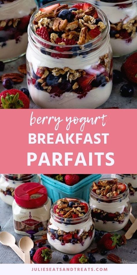 Mason Jar Parfait Breakfast, Fruit And Granola Parfait, Cottage Breakfast, Greek Yogurt Granola, Breakfast Parfaits, Yoghurt Parfait, Yogurt Parfait Recipe, Fruit And Yogurt Parfait, Jar Cake