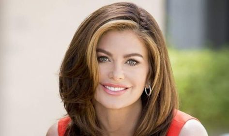 Kathy Ireland Modern Living, Famous Supermodels, I Love America, Kathy Ireland, Planned Parenthood, World Famous, Beauty Face, Body Measurements, Eye Color