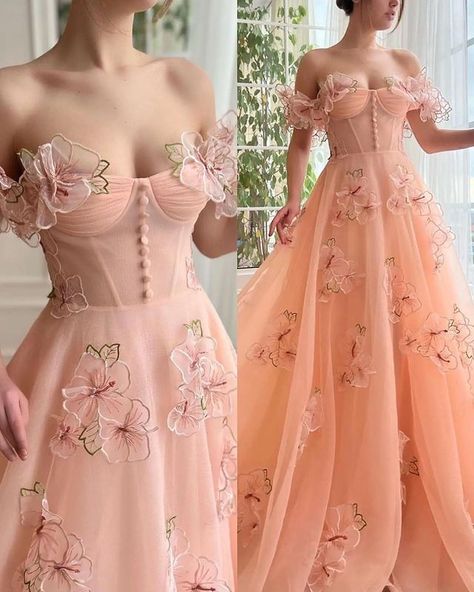 Loving Haute Couture🦋 (@lovinghautecouture) • Instagram photos and videos Detailed Wedding Dress, Peach Color Dress, Dream Prom Dress, Whimsical Dress, Prom Dress Inspiration, Cute Prom Dresses, Stylish Work Outfits, Pink Prom Dresses, Gala Dresses