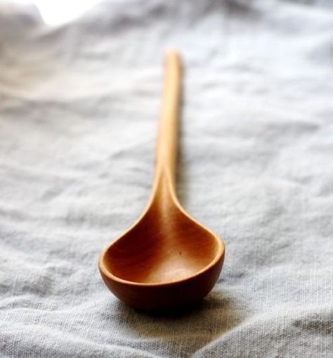 How to: Carve Your Own Wooden Spoon » Man Made DIY | Crafts for Men « Keywords: wood, carving, woodworking, spoon Wooden Kitchen Utensils Handmade, Wooden Spoon Diy, Spoons Diy, Wooden Spoon Carving, Small Wooden Spoons, Handmade Wooden Spoons, Wood Spoon Carving, Carved Spoons, Spoon Carving