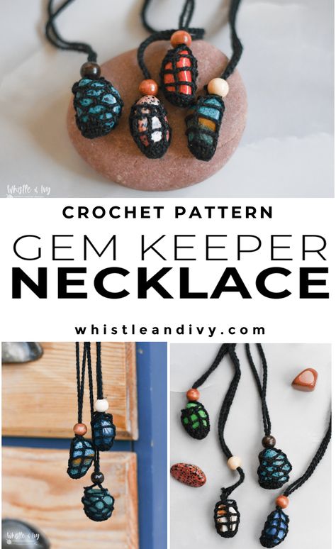 Crochet Necklace Crystal Holder, Crochet Rock Necklace, Gem Holder Necklace Diy, Crochet Stone Holder, Easy Crochet Necklace, Crochet Gemstone Necklace, Crochet Crystal Pouch Necklace, Crochet Crystal Necklace Pattern, Crochet Stone Necklace