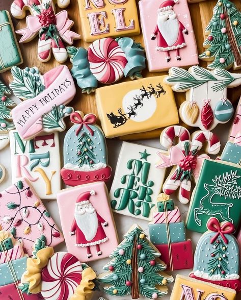 Favorite Things Cookies Decorated, Retro Christmas Cookies, Vintage Christmas Cookies Decorated, Cookie Staging, Cute Christmas Sugar Cookies, Custom Christmas Cookies, Christmas Cookie Card, Colorful Christmas Cookies, Christmas Birthday Cookies