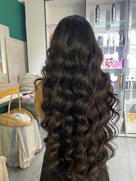 Long Hair Mermaid Waves, Curly Mermaid Hair, Long Dark Brown Hair Styles, Mermaid Curls Long Hair, Curling Hair Ideas, Waves Hairstyle For Women, Curls On Long Hair, Mermaid Waves Hair, Long Mermaid Hair